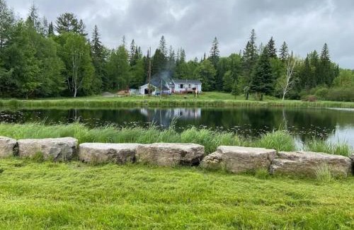Trent Lakes House | Peaceful and Heavenly Private Water Front Cottage on 100 Acres of Scenic Beauty- Trent Lakes