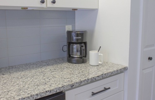 Northside House | Peaceful and Quiet Family Getaway near drive-on beach