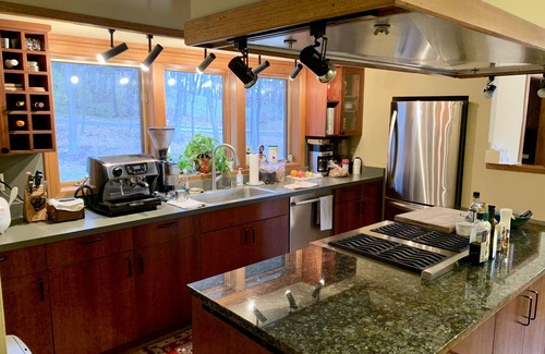 Minnetonka House | Peaceful and Secluded Minnetonka Home Overlooking Wetland