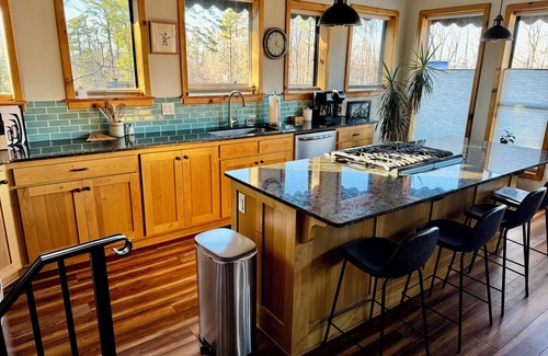 Sylvan Shores House | Peaceful and Serene