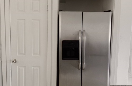 Rock Sound Apartment | Peaceful and Tranquil Apartment only 5 minutes to world famous ocean Hole