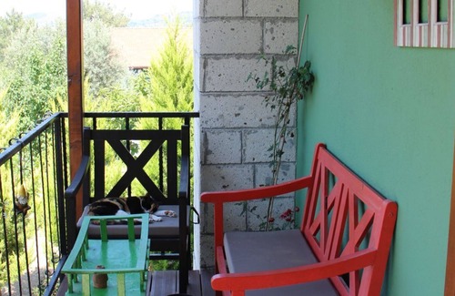 Selcuk Apartment | Peaceful Apart Surrounded by Nature in Kusadasi
