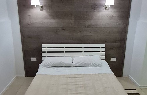 Sliema Apartment | Peaceful Apartment w/AC + Private Bathroom