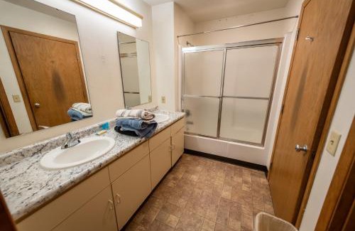 Plymouth Apartment | Peaceful apartments centrally located to many attractions in Sheboygan County