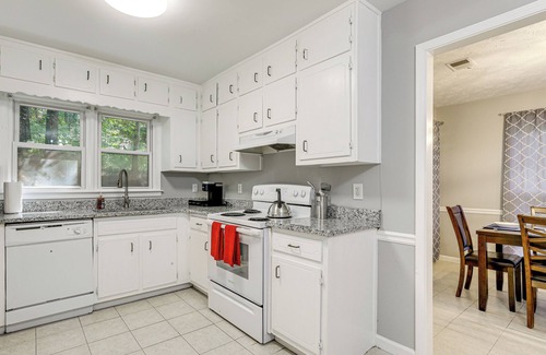 Lawrenceville House | Peaceful Atlanta Retreat ~ 26 Mi to Downtown
