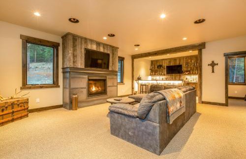 Lakeside House | Peaceful Bay Getaway