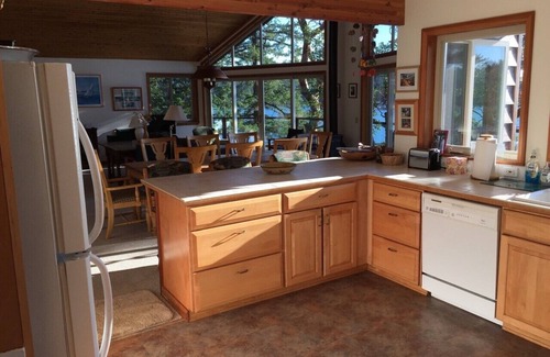 Roche Harbor House | Peaceful Bayside Home the Woods - Sleeps 6 people, 8 max.