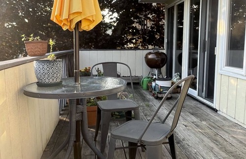 Denver House | Peaceful, beautiful townhouse with deck