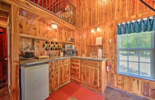 Nashoba House | Peaceful Black Fork Cabin 1 - Fish On-Site!