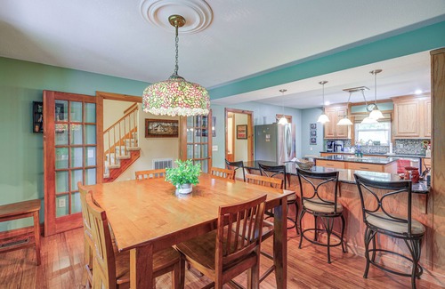 Bluff City House | Peaceful Bluff City Retreat w/Fire Pit & Grill