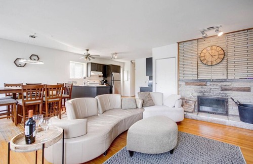 St-Adolphe-d'Howard House | Peaceful escape on the shores of Lac St-Joseph