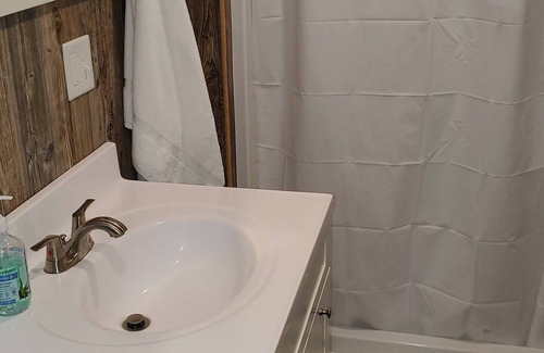 Thompsonville House | Peaceful Cabin in Thompsonville - Minutes from Crystal Mountain. Sleeps 6