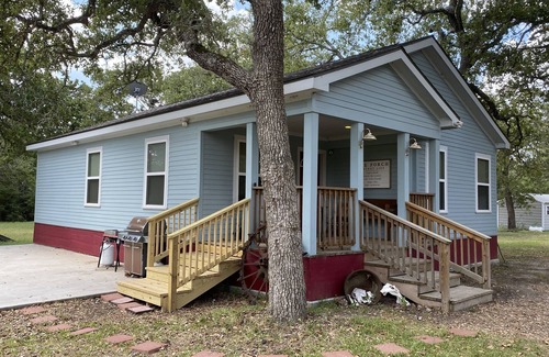 Flatonia Cabin | Peaceful Cabin on 13 acres.
