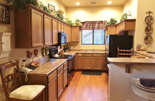 Pinetop Cabin | Peaceful Cabin, Pinetop CClub, 1 Level, Private/Gated, Close To Amenities