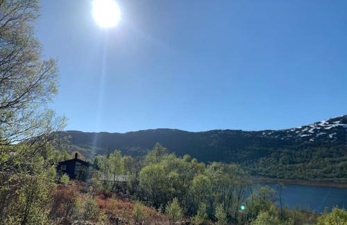 Ulsteinvik House | Peaceful cabin retreat in the Norwegian mountains