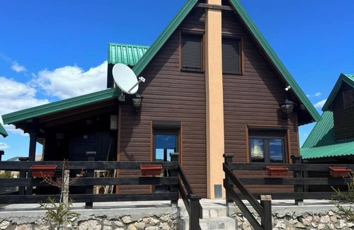 Zabljak Cottage | Peaceful Cabin with Mountain View - Ideal for Families!