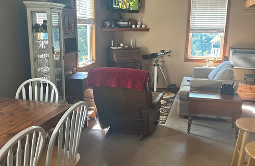 Fowler Cabin | Peaceful cabin with AC in charming Liberty