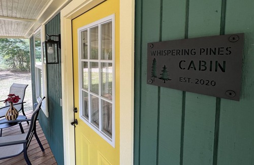 Navasota Cabin | Peaceful cabin with King bed, WiFi, kitchen, fire pit. No extra fees!