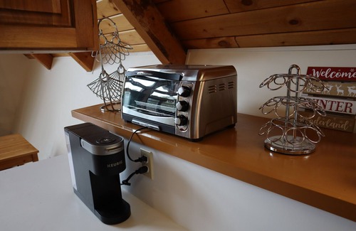 70 Mile House Ski Chalet | Peaceful Chalet! Renovated Whole House on Taylor Lake in the Cariboo