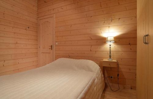 Nijlen Ski Chalet | Peaceful Chalet Retreat