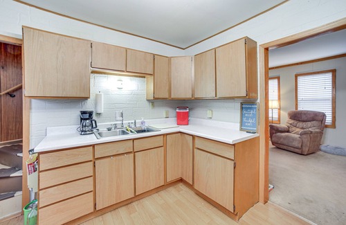 Channing House | Peaceful Channing Retreat: 3 Mi to Lake Access!