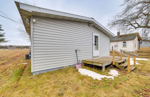 Channing House | Peaceful Channing Retreat: 3 Mi to Lake Access!
