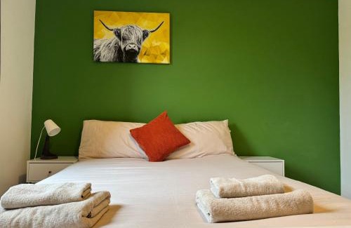 Leith Apartment | Peaceful City Centre Retreat at Great location and Easy Access