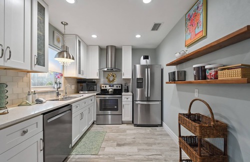 Indian Beach Sapphire Shores House | Peaceful Coastal Retreat – 3BR Home with Pool Near Sarasota Bay