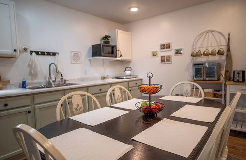 Cartersburg Apartment | Peaceful, Comfy 1BR Apartment - Easy Drive to Everything in Central Indiana