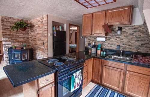 Meadow View Heights Cabin | Peaceful Copper Cabin