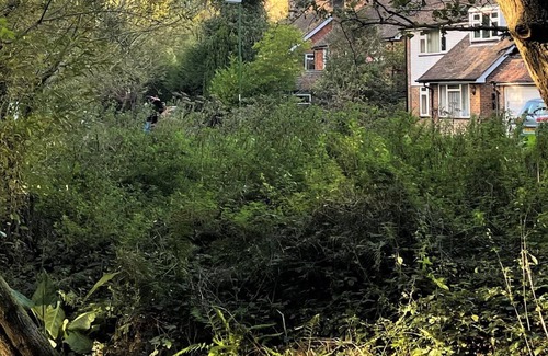 Horsham House | Peaceful Cottage for Two in Horsham