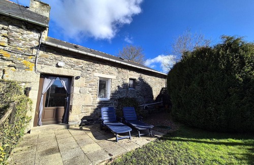 Mael-Carhaix Cottage | Peaceful Cottage in Brittany