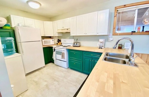 Dunchurch Cottage | Peaceful Cottage Retreat ~ 4 Season - Fantastic View