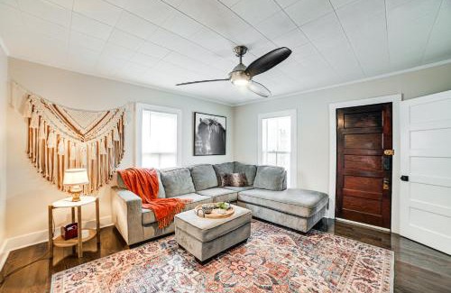 McKinnon House | Peaceful Cottage with Yard 2 Mi to Kentucky Lake!
