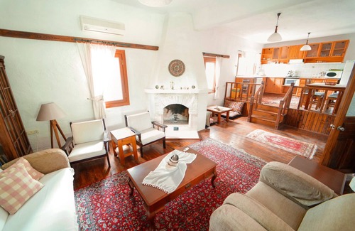 Islamlar Villa | Peaceful Country Cottage Villa with Private Pool