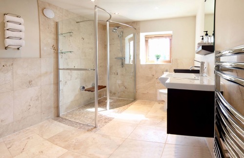Stittenham Apartment | Peaceful country getaway near York & Castle Howard, Pet Friendly, Free Wifi