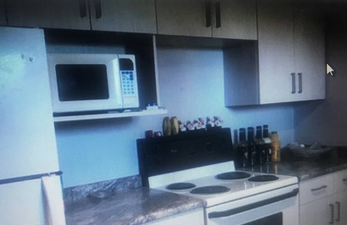 Morden House | Peaceful Country Home Away From Home in the Beautiful Pembina Hills Valley, Mbca
