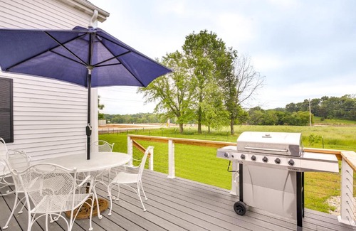 Washington House | Peaceful Country Home in Serene Setting with Yard