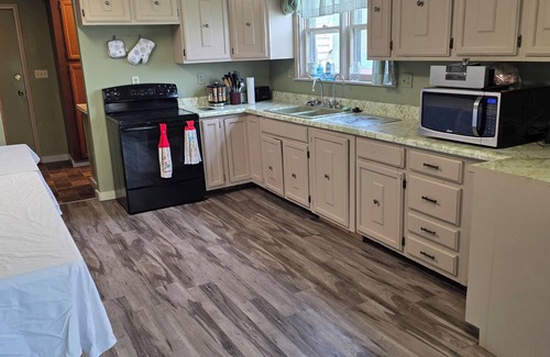 Richardson County House | Peaceful Country Living by Kirkman’s Cove & Lakeview Golf