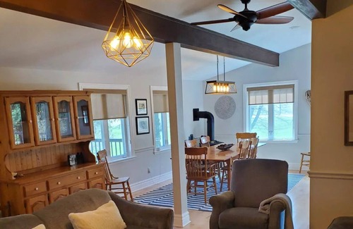 Flesherton House | Peaceful country retreat