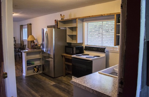 Lenoir City House | Peaceful Country Setting on a Working HorseFarm