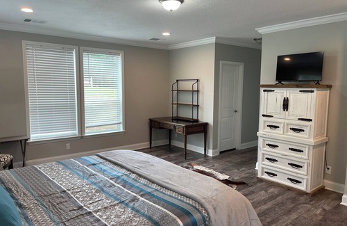 Saltillo Other | Peaceful country setting but only 5 minutes from restaurants and mall