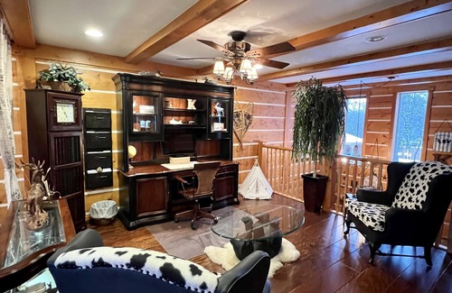 Division No. 11 House | Peaceful country with convenience of city