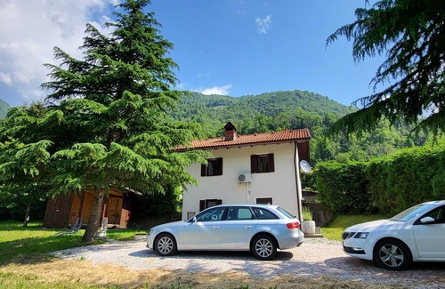 Tolmin House | Peaceful Countryside Holiday Home with Terrace - One Bedroom Holiday Home with Terrace