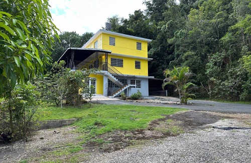 Almirante Sur Apartment | Peaceful Countryside 2BR House