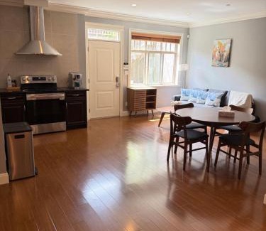 West Side House | Peaceful & Cozy Home with 3 rooms, 2 SHARED Bathrooms and SHARED Common Space