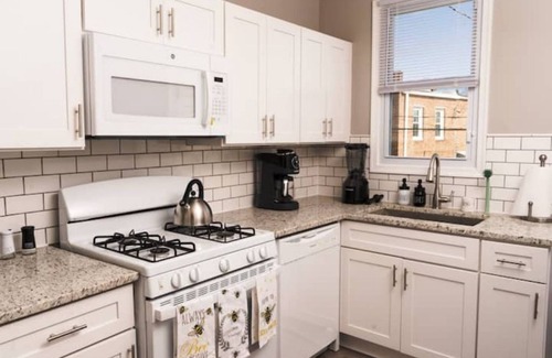 Downtown Baltimore House | Peaceful Cozy Townhouse