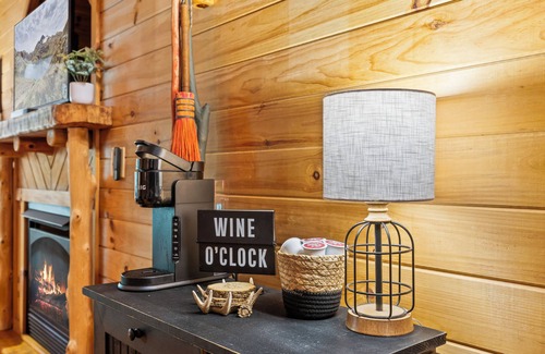 Dahlonega Cabin | Peaceful Creekside Cabin in Dahlonega, GA *NEW HOT TUB!*