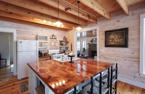 Lexington Cabin | Peaceful Creekside Retreat w/Fire Pit & Game Room Near Historic Lexington, VA
