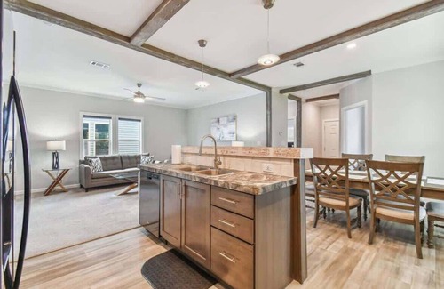 Dade City House | 🌴 Peaceful Dade City Retreat | Relax, Unwind & Enjoy Resort Style Amenities!